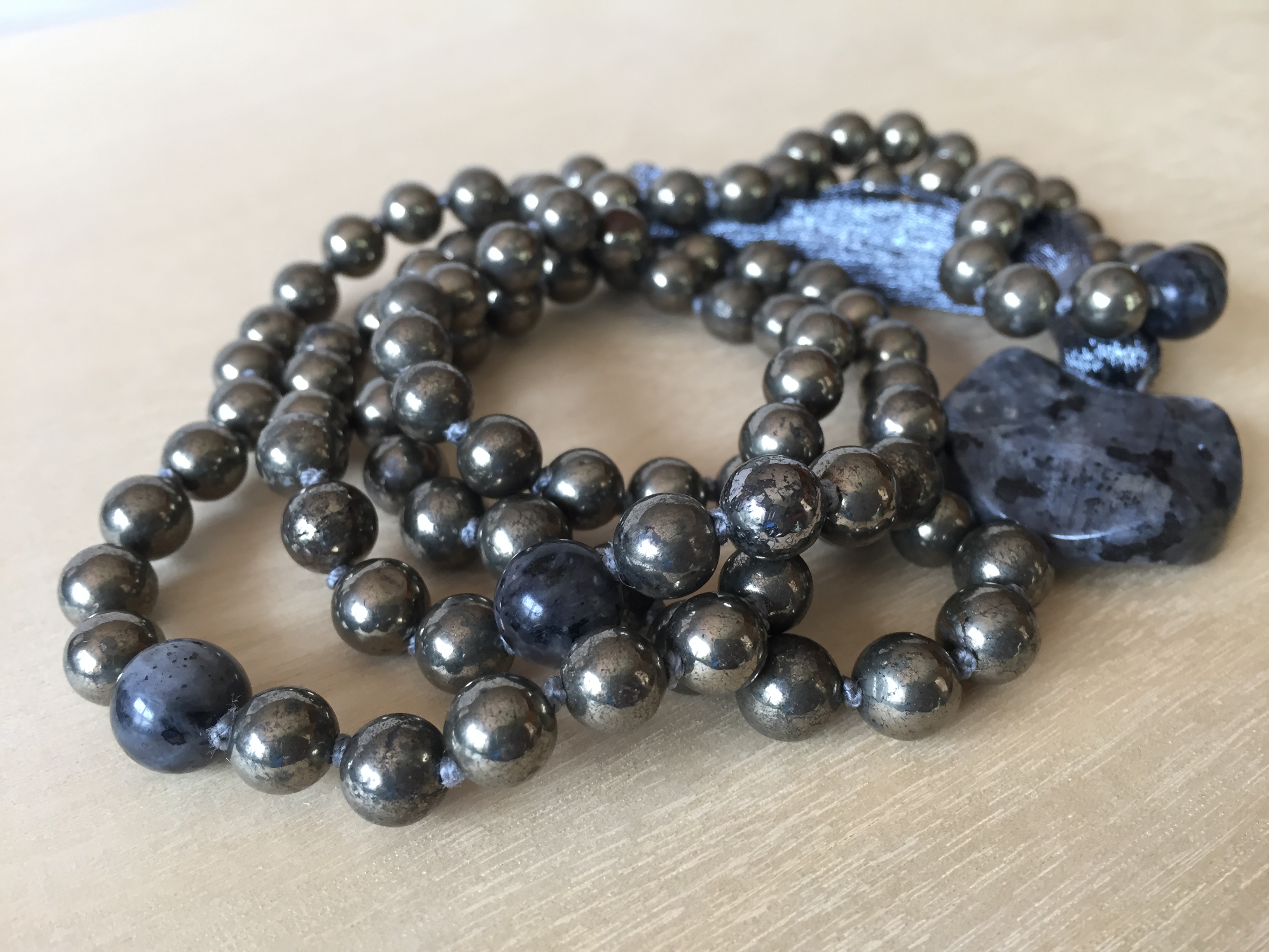 Pyrite-Mala